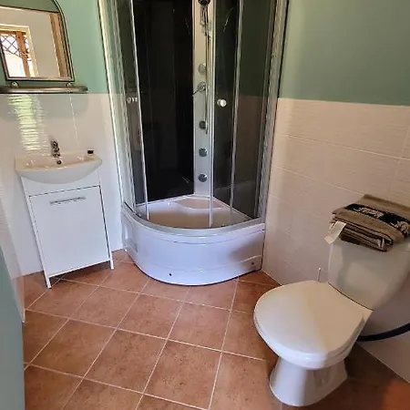 Nad Stawami Dla Wędkarzy - Gospodarstwo Rybackie Dom wakacyjny *